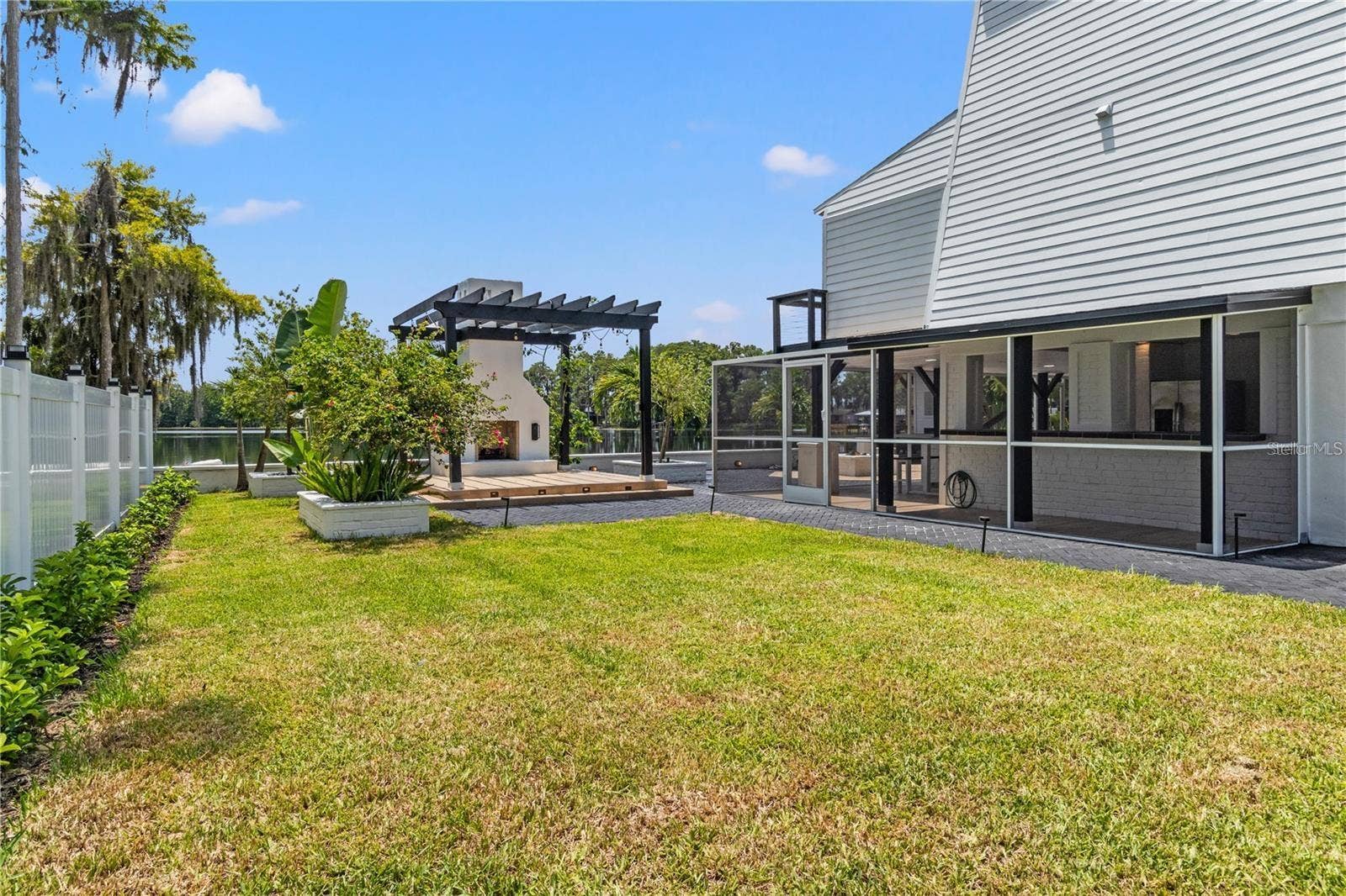 10908 LAND O LAKES BOULEVARD, Land O Lakes, FL 34638 Custom built fireplace