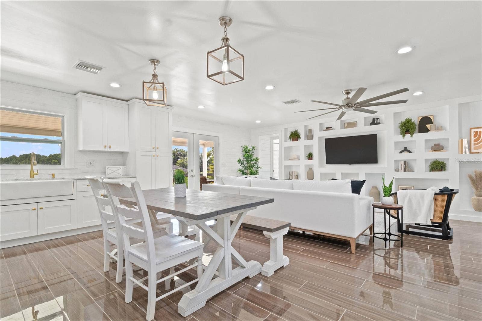 10908 LAND O LAKES BOULEVARD, Land O Lakes, FL 34638 10908 LAND O LAKES BOULEVARD, Land O Lakes, FL 34638