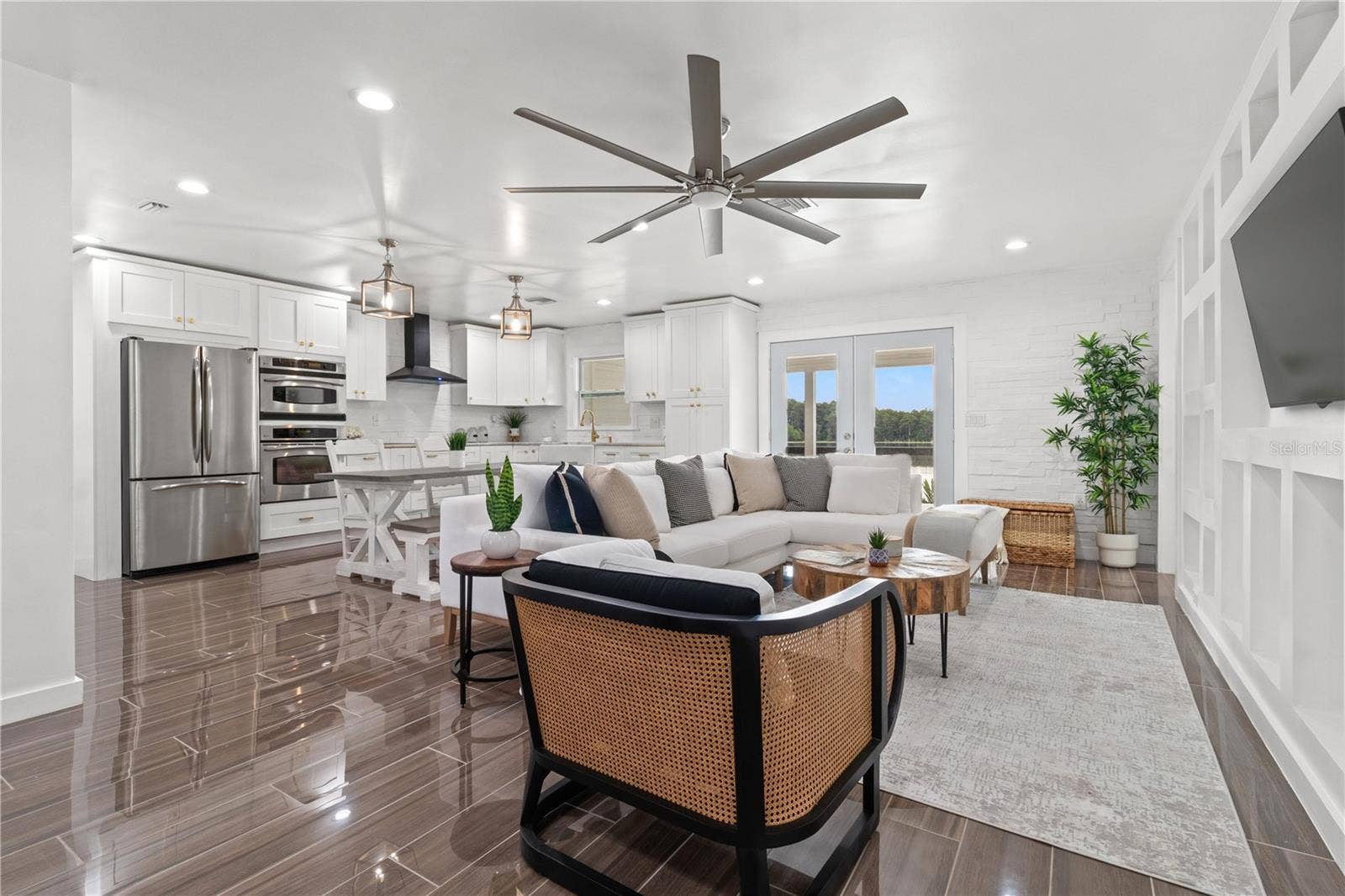 10908 LAND O LAKES BOULEVARD, Land O Lakes, FL 34638 10908 LAND O LAKES BOULEVARD, Land O Lakes, FL 34638