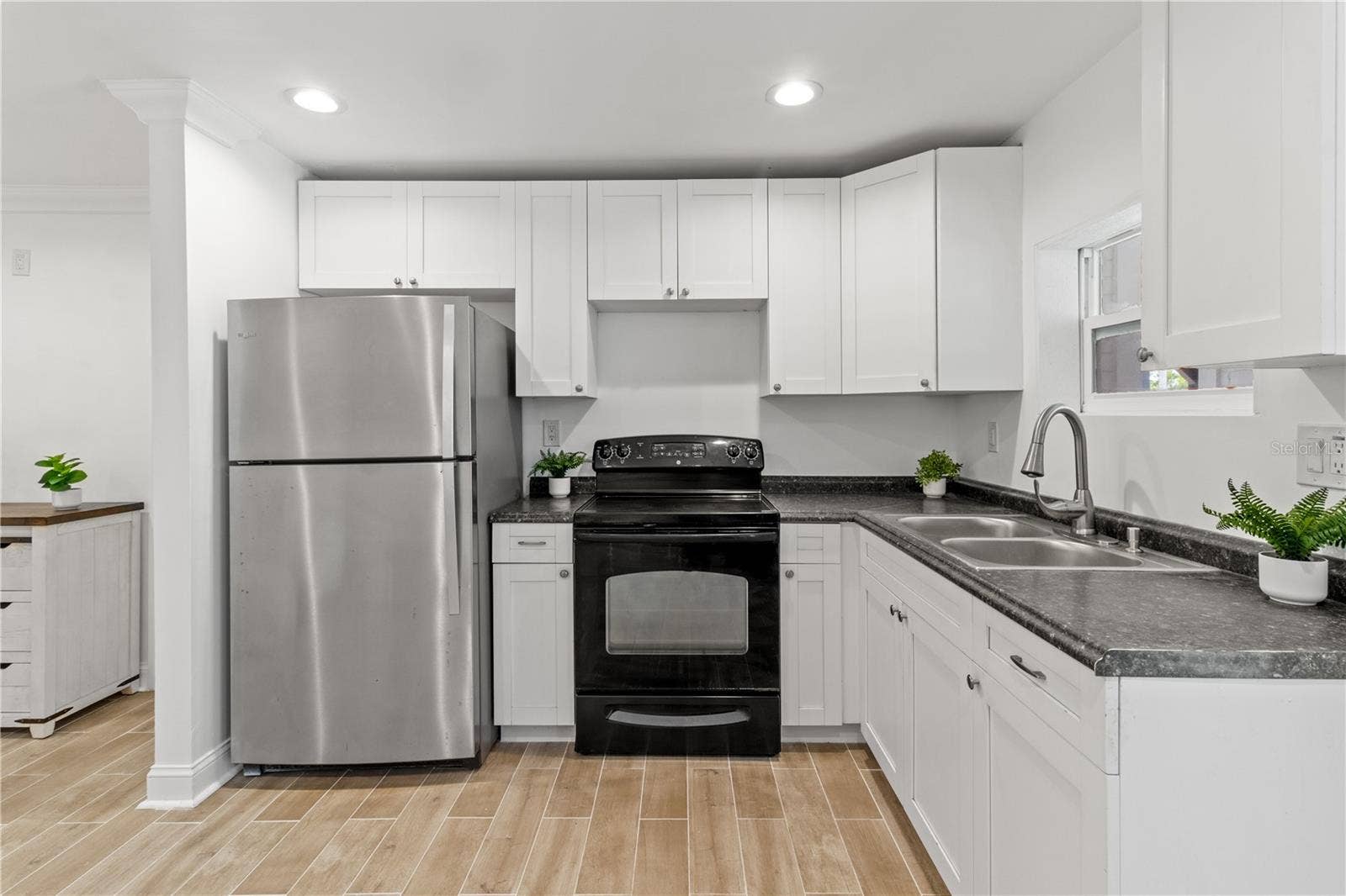10908 LAND O LAKES BOULEVARD, Land O Lakes, FL 34638 1 bedroom studio apartment, in law suite, private entrance.