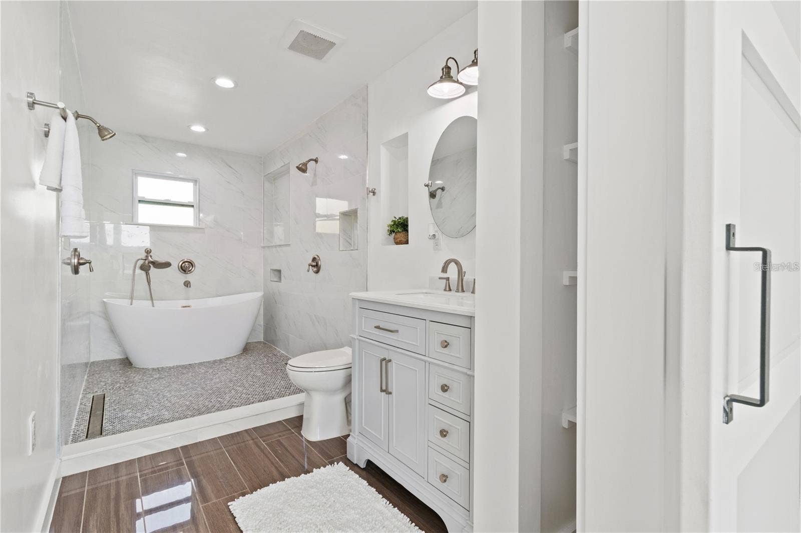 10908 LAND O LAKES BOULEVARD, Land O Lakes, FL 34638 One of two Primary Bathrooms, 3rd floor