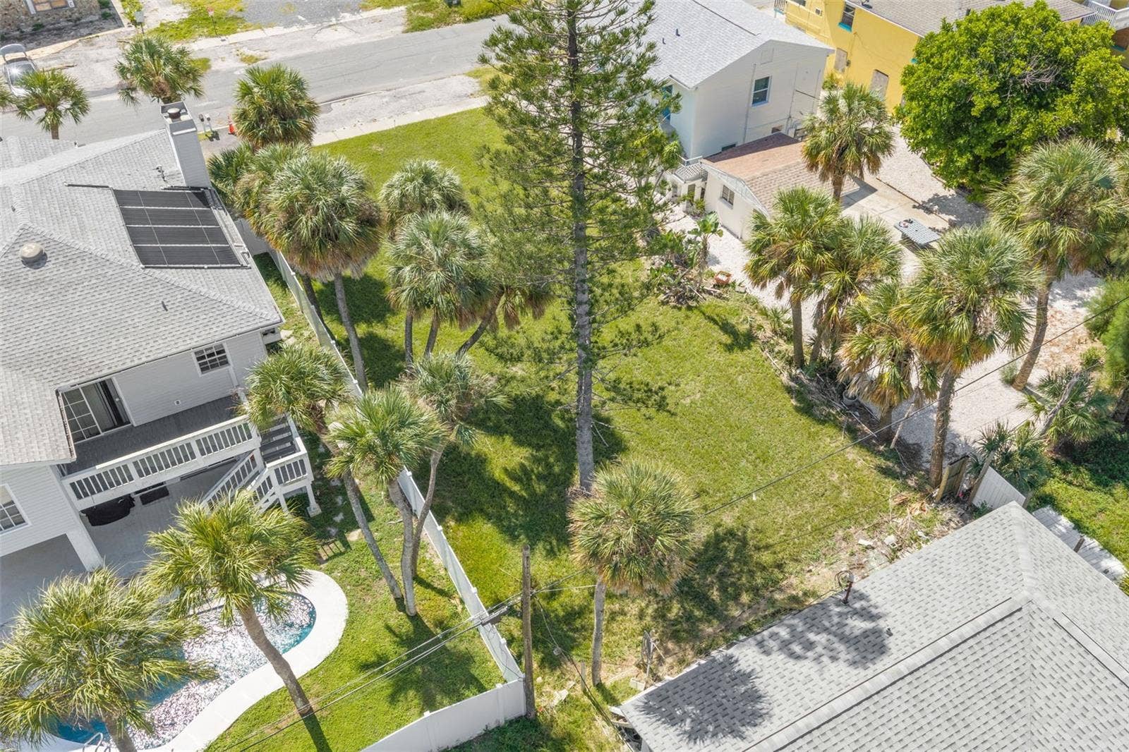 623 73RD AVENUE, St Pete Beach, FL 33706 Approved for a 3rd Story