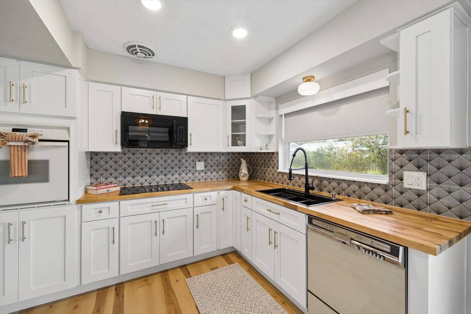 732 KEENE ROAD, Largo, FL 33771 732 KEENE ROAD, Largo, FL 33771