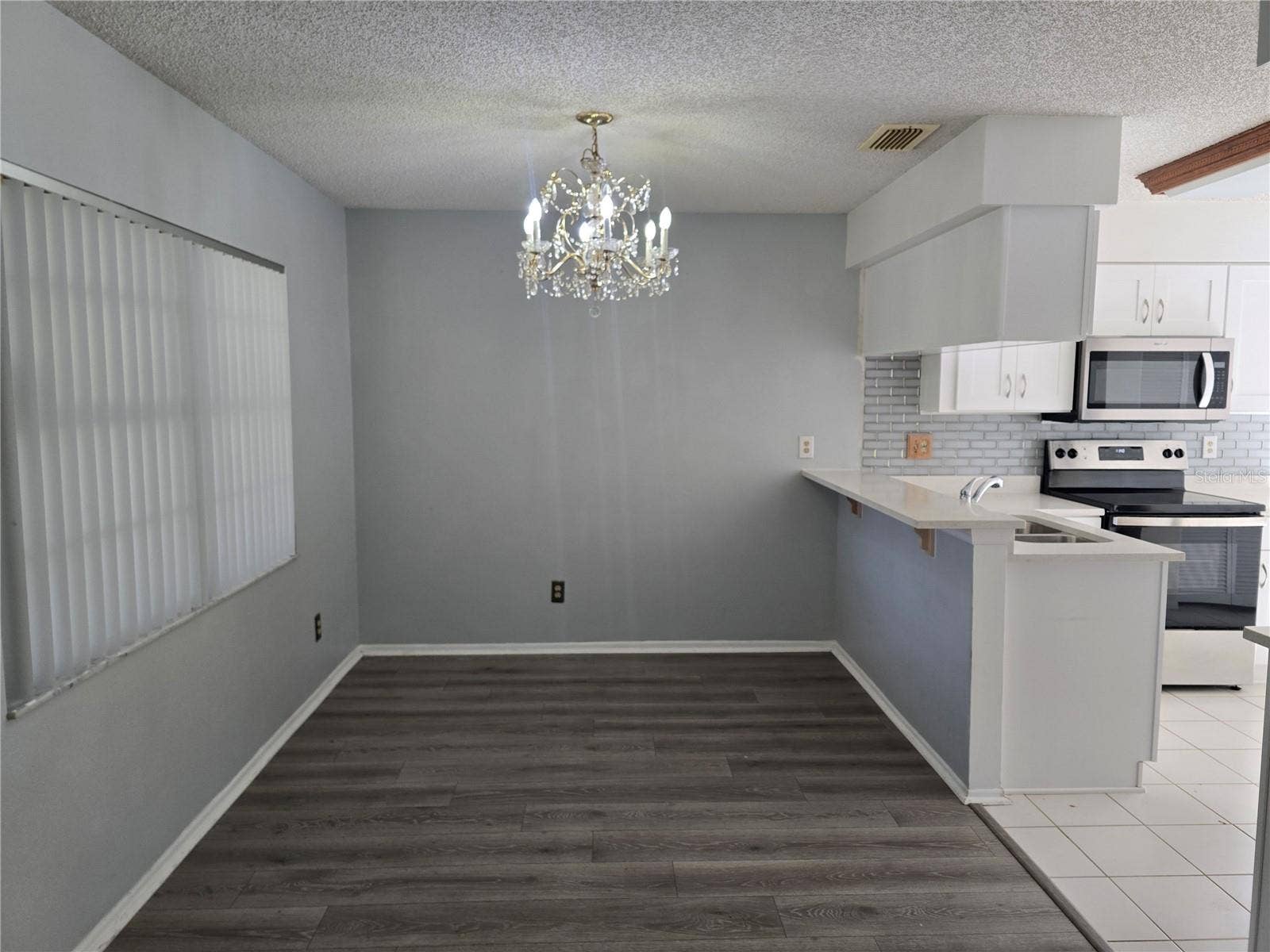 2020 RUDDER DRIVE, Valrico, FL 33594 dinning