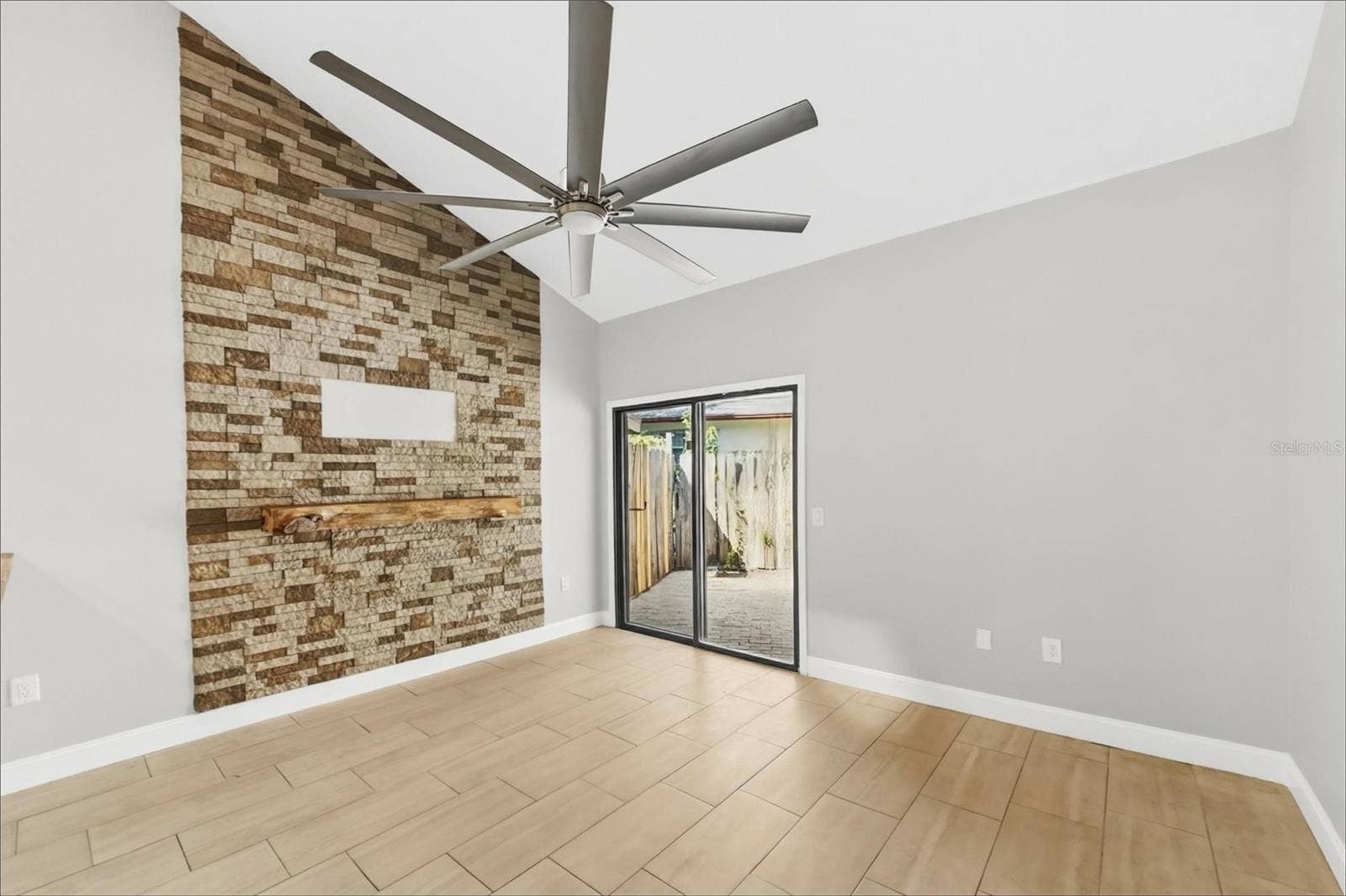 101 N HILL AVENUE, #2, Deland, FL 32724 101 N HILL AVENUE, #2, Deland, FL 32724
