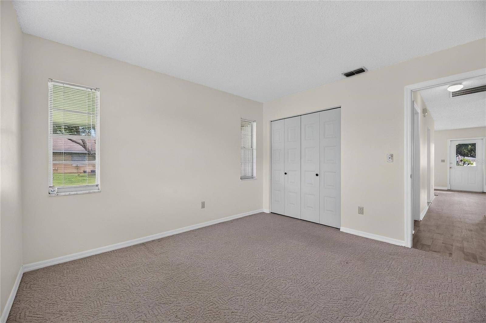 1904 CANTERBURY LANE, #18, Sun City Center, FL 33573 1904 CANTERBURY LANE, #18, Sun City Center, FL 33573