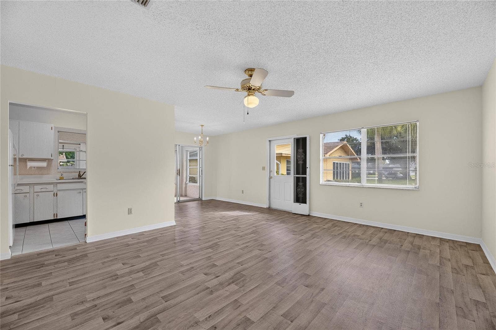 1904 CANTERBURY LANE, #18, Sun City Center, FL 33573 1904 CANTERBURY LANE, #18, Sun City Center, FL 33573