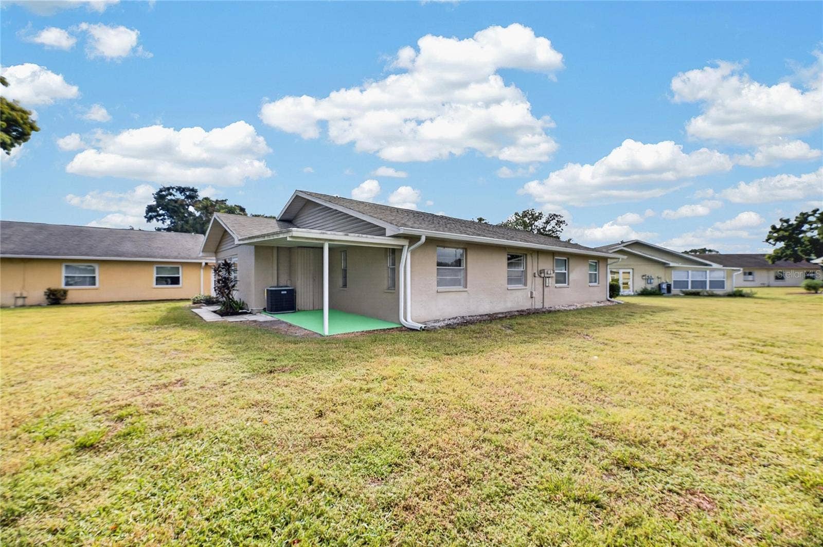 1904 CANTERBURY LANE, #18, Sun City Center, FL 33573 1904 CANTERBURY LANE, #18, Sun City Center, FL 33573
