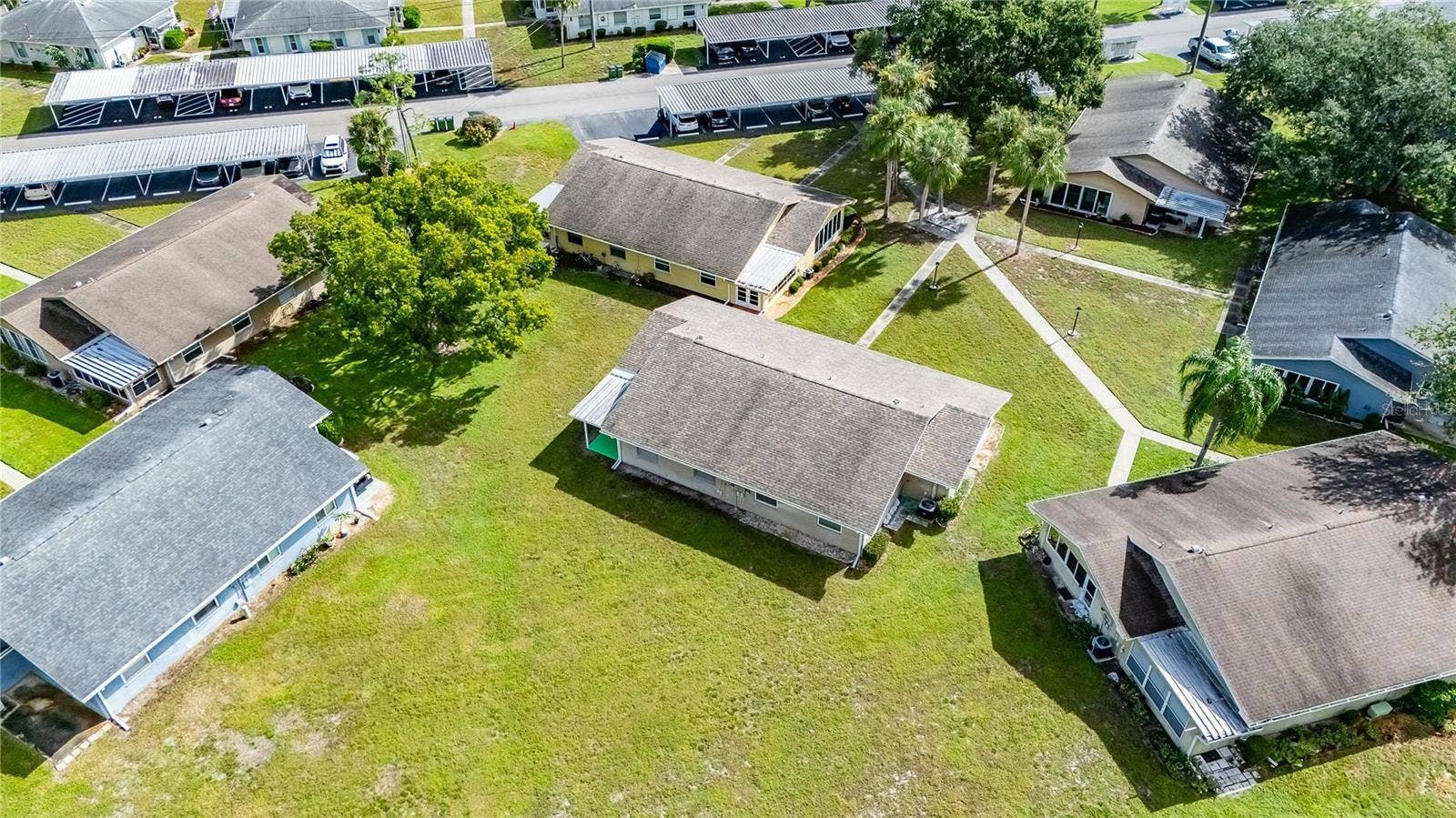 1904 CANTERBURY LANE, #18, Sun City Center, FL 33573 1904 CANTERBURY LANE, #18, Sun City Center, FL 33573
