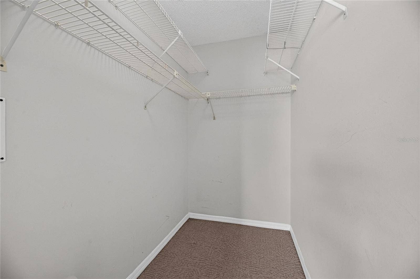 1904 CANTERBURY LANE, #18, Sun City Center, FL 33573 1904 CANTERBURY LANE, #18, Sun City Center, FL 33573