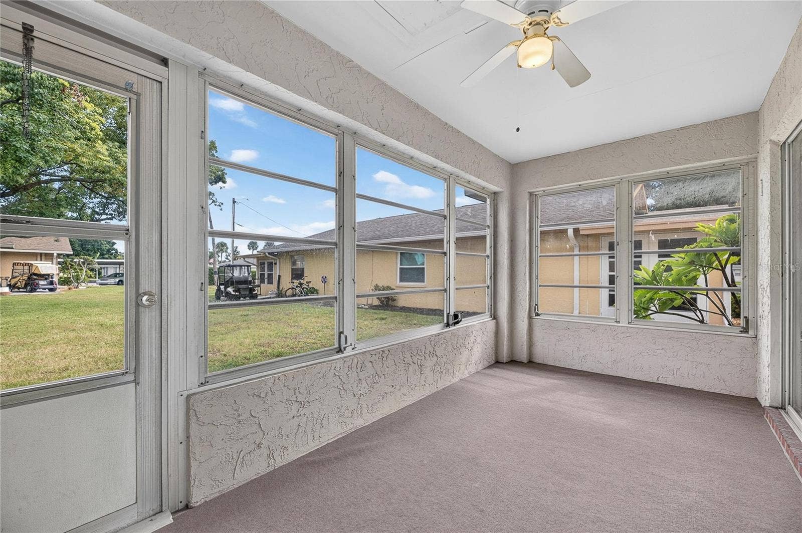 1904 CANTERBURY LANE, #18, Sun City Center, FL 33573 1904 CANTERBURY LANE, #18, Sun City Center, FL 33573