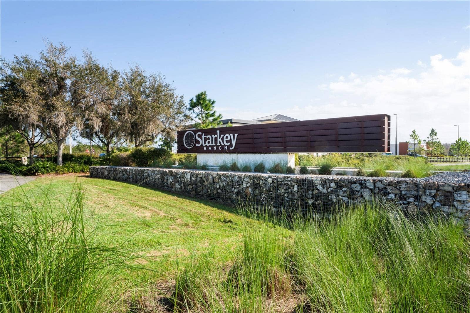 community sign of Starkey Ranch