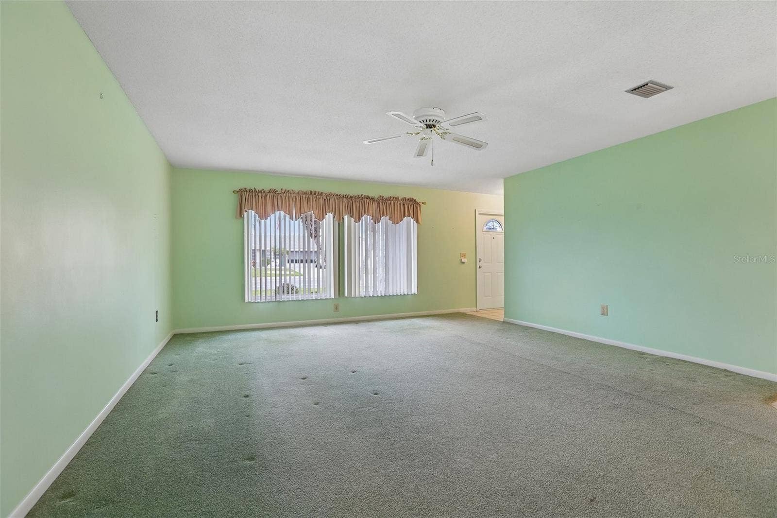 1722 W DEL WEBB BOULEVARD, Sun City Center, FL 33573