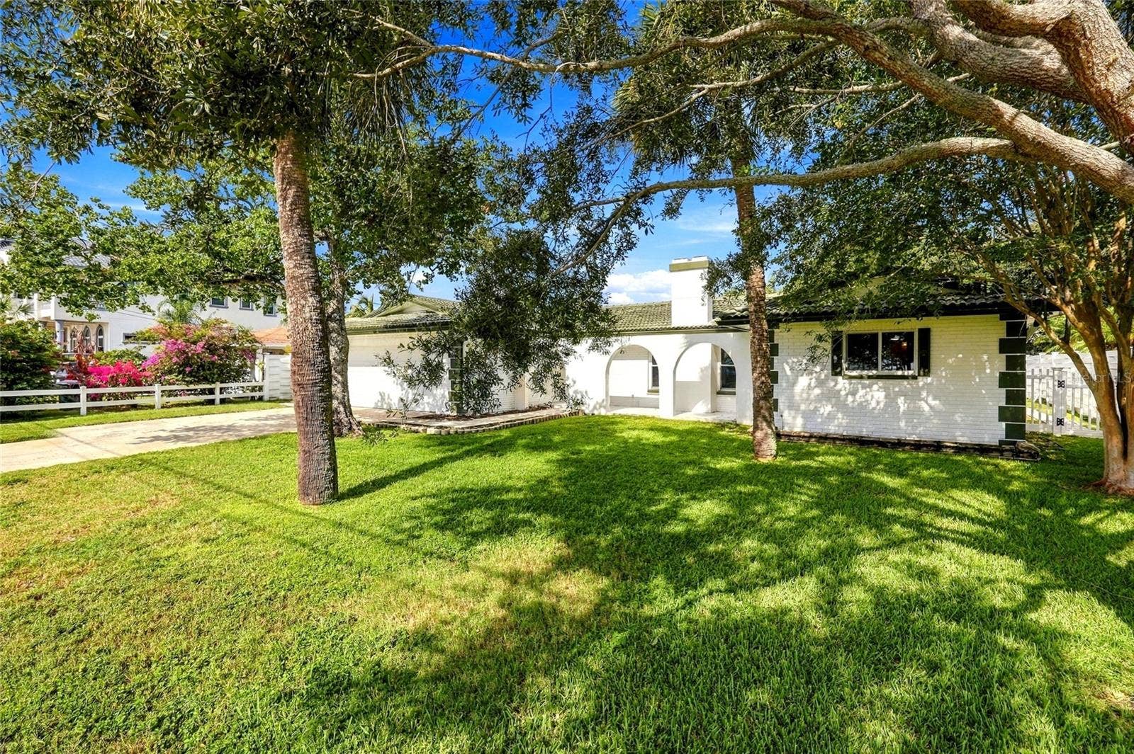 725 S BAYSHORE BOULEVARD, Safety Harbor, FL 34695 725 S BAYSHORE BOULEVARD, Safety Harbor, FL 34695