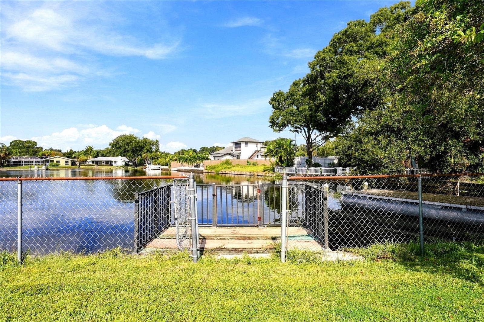 725 S BAYSHORE BOULEVARD, Safety Harbor, FL 34695 725 S BAYSHORE BOULEVARD, Safety Harbor, FL 34695