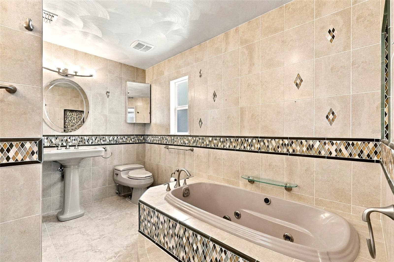 725 S BAYSHORE BOULEVARD, Safety Harbor, FL 34695 725 S BAYSHORE BOULEVARD, Safety Harbor, FL 34695
