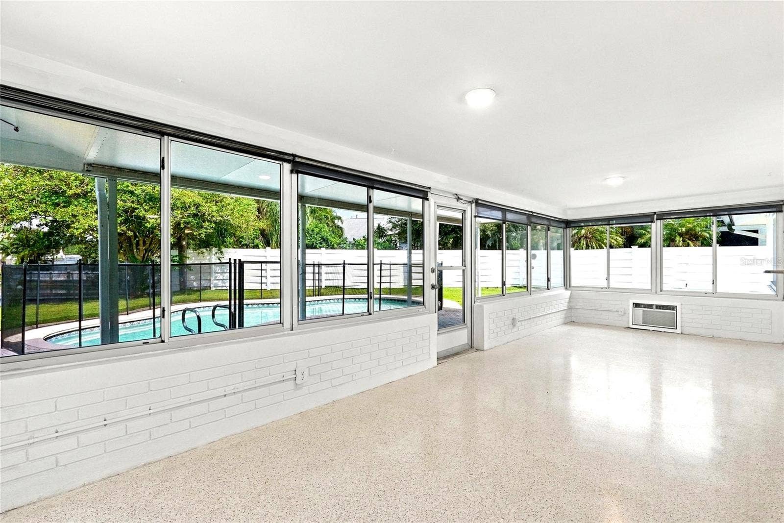 725 S BAYSHORE BOULEVARD, Safety Harbor, FL 34695 725 S BAYSHORE BOULEVARD, Safety Harbor, FL 34695
