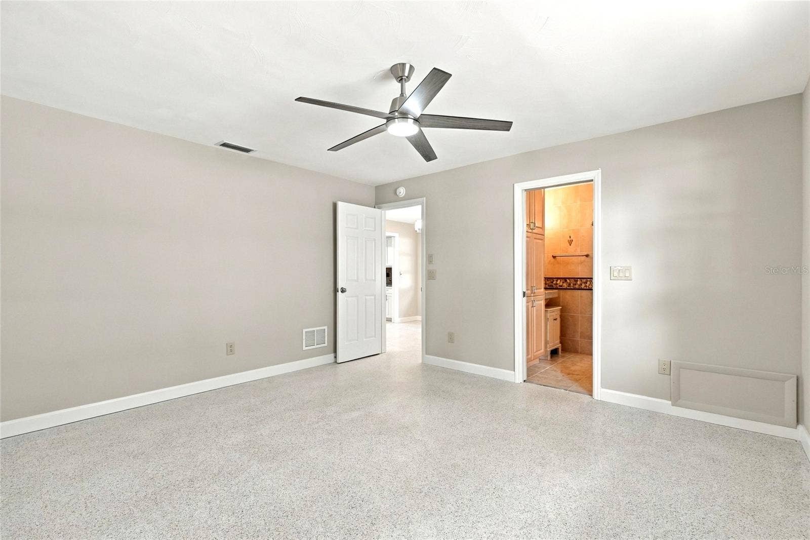 725 S BAYSHORE BOULEVARD, Safety Harbor, FL 34695 725 S BAYSHORE BOULEVARD, Safety Harbor, FL 34695