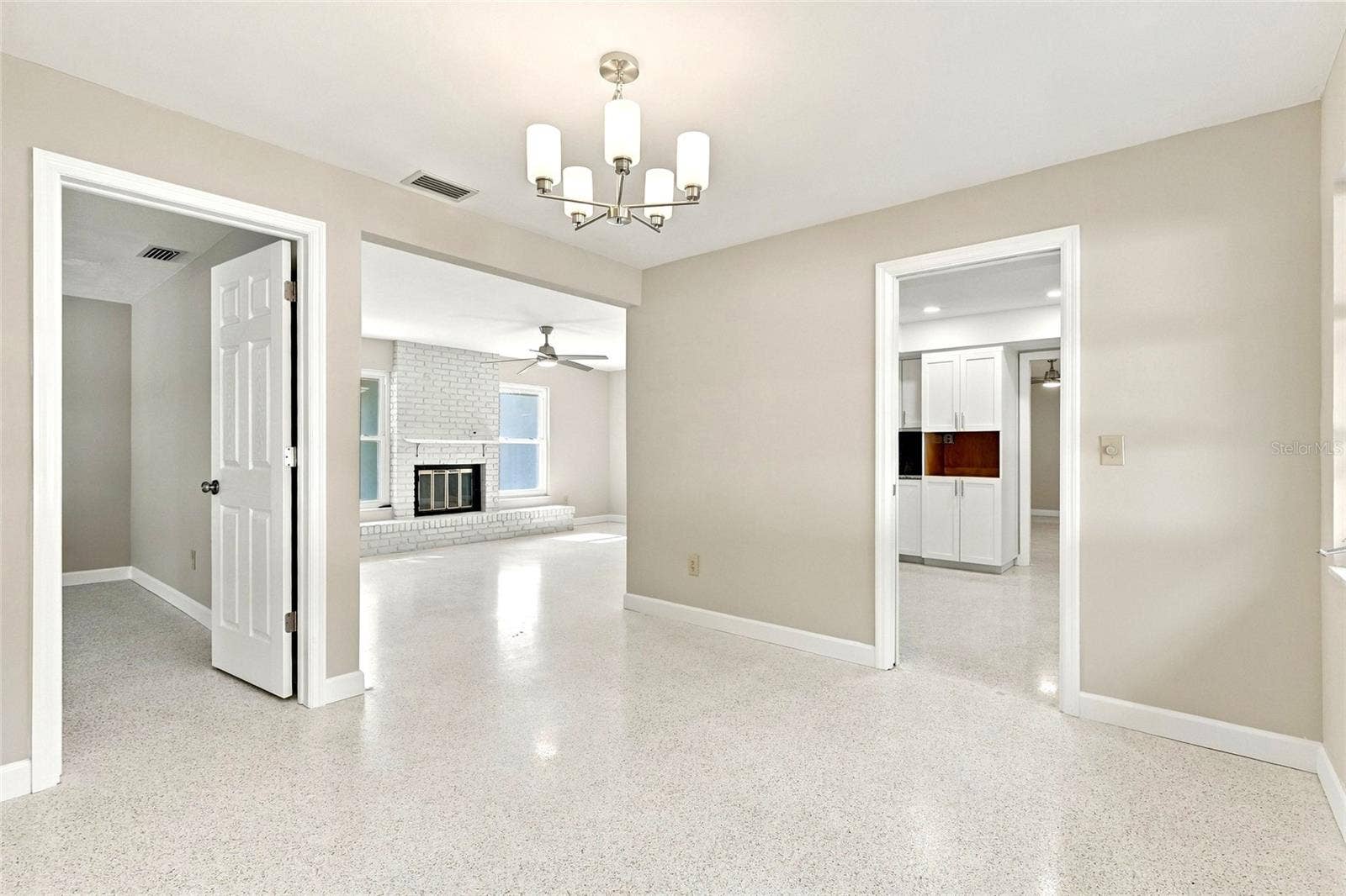725 S BAYSHORE BOULEVARD, Safety Harbor, FL 34695 725 S BAYSHORE BOULEVARD, Safety Harbor, FL 34695
