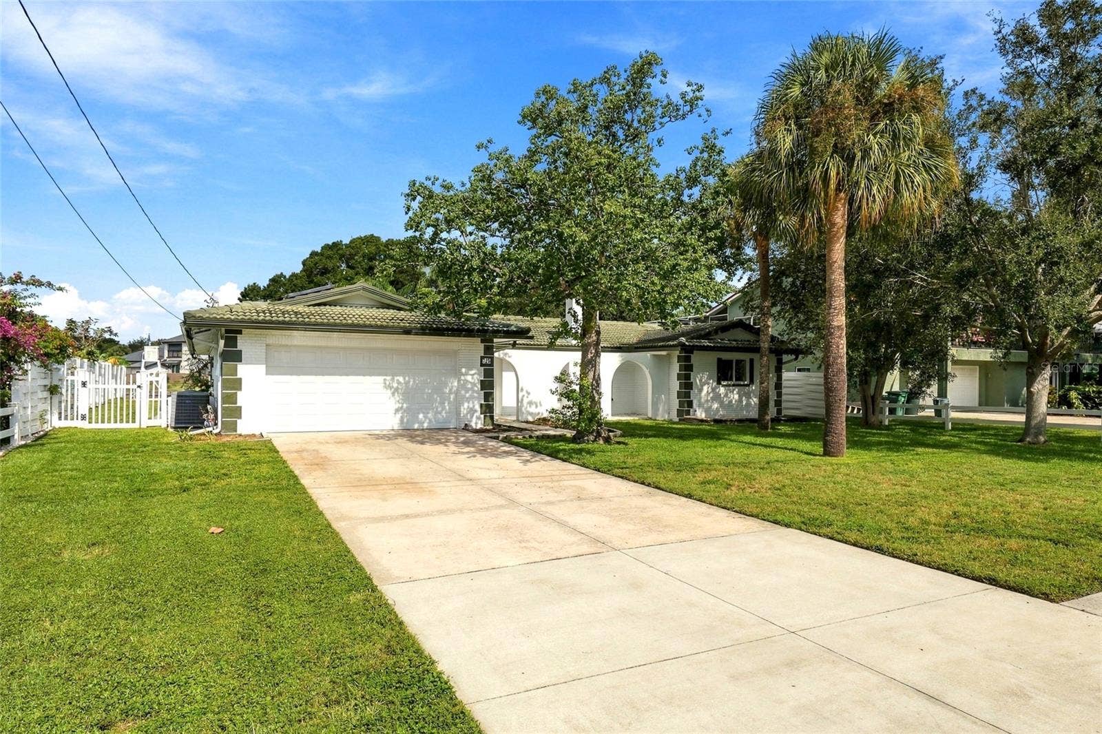 725 S BAYSHORE BOULEVARD, Safety Harbor, FL 34695 725 S BAYSHORE BOULEVARD, Safety Harbor, FL 34695