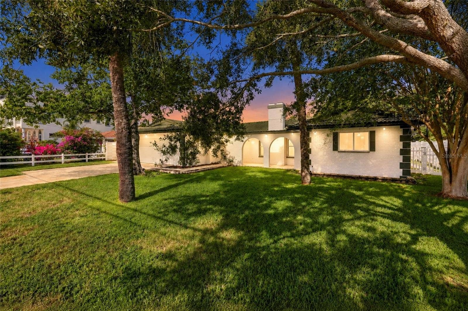 725 S BAYSHORE BOULEVARD, Safety Harbor, FL 34695 725 S BAYSHORE BOULEVARD, Safety Harbor, FL 34695