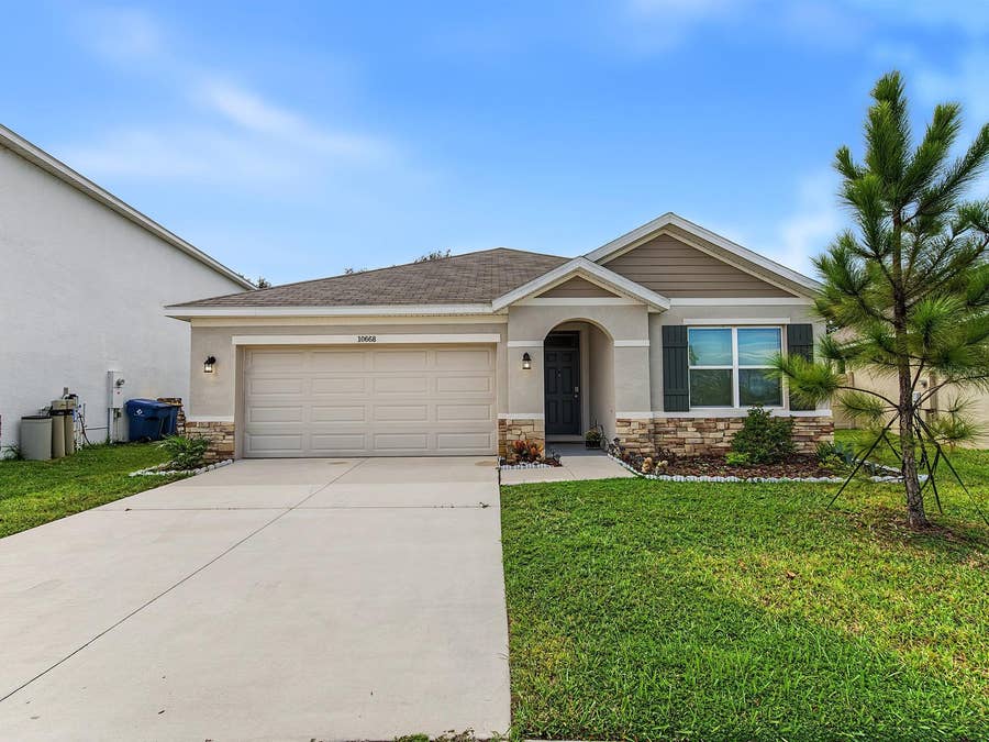Property photo for 10668 QUAIL GROVE WAY, San Antonio, FL