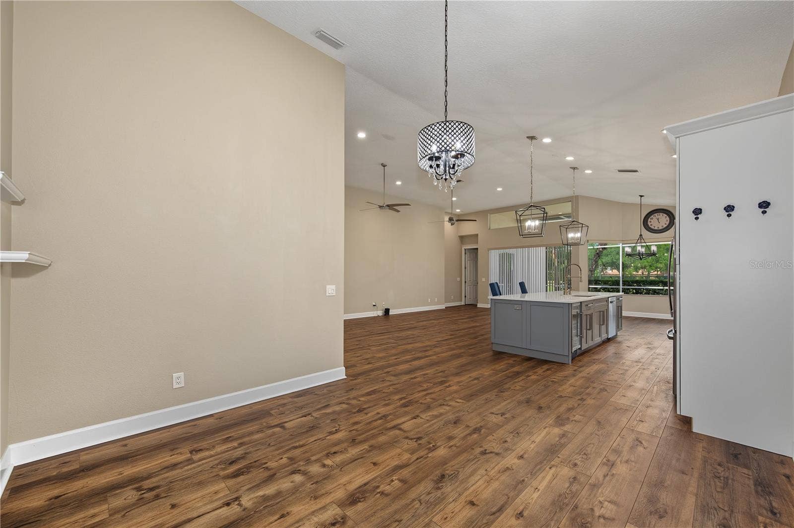4008 SILK OAK LANE, Palm Harbor, FL 34685 4008 SILK OAK LANE, Palm Harbor, FL 34685