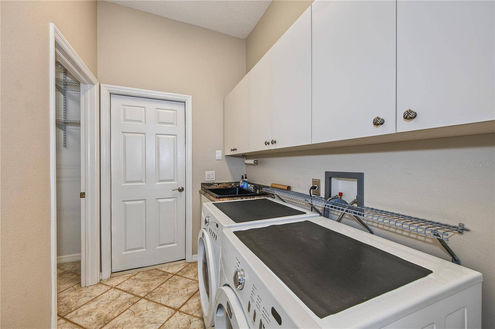 4008 SILK OAK LANE, Palm Harbor, FL 34685 4008 SILK OAK LANE, Palm Harbor, FL 34685