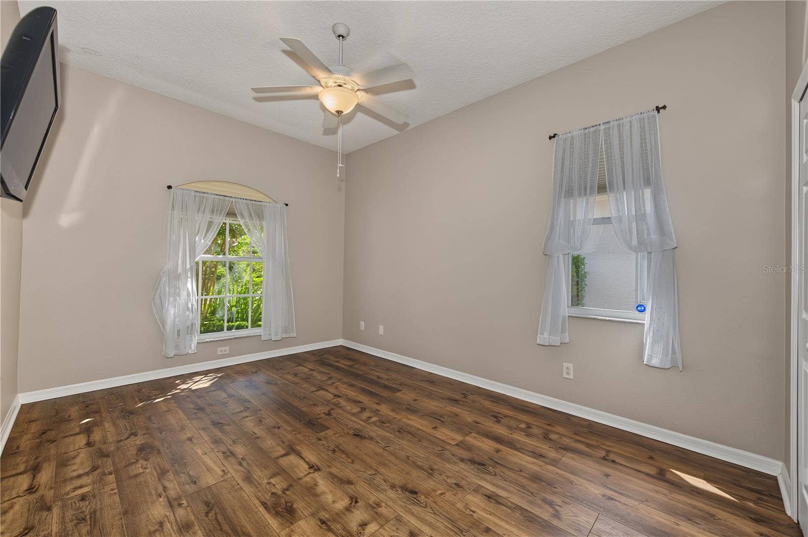 4008 SILK OAK LANE, Palm Harbor, FL 34685 4008 SILK OAK LANE, Palm Harbor, FL 34685