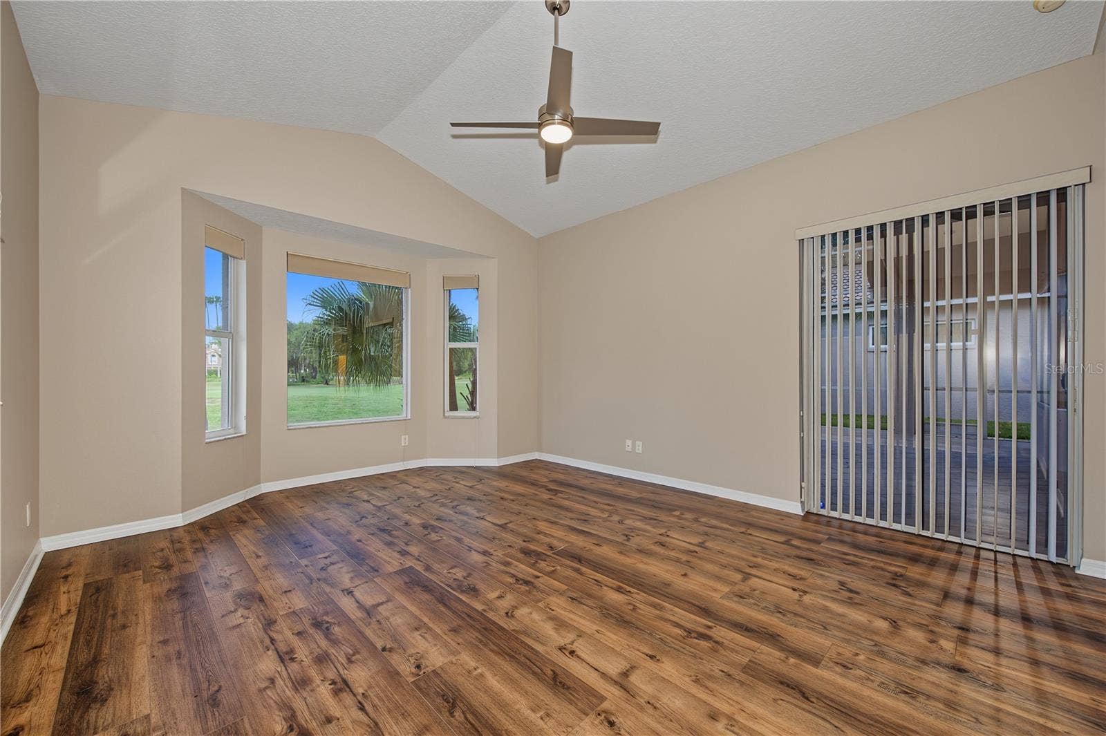 4008 SILK OAK LANE, Palm Harbor, FL 34685 4008 SILK OAK LANE, Palm Harbor, FL 34685