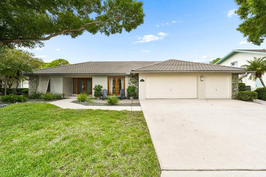 Property photo for 2900 SANDPIPER PLACE, Clearwater, FL