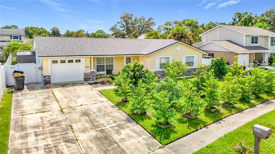 Property photo for 8261 MALVERN CIRCLE, Tampa, FL