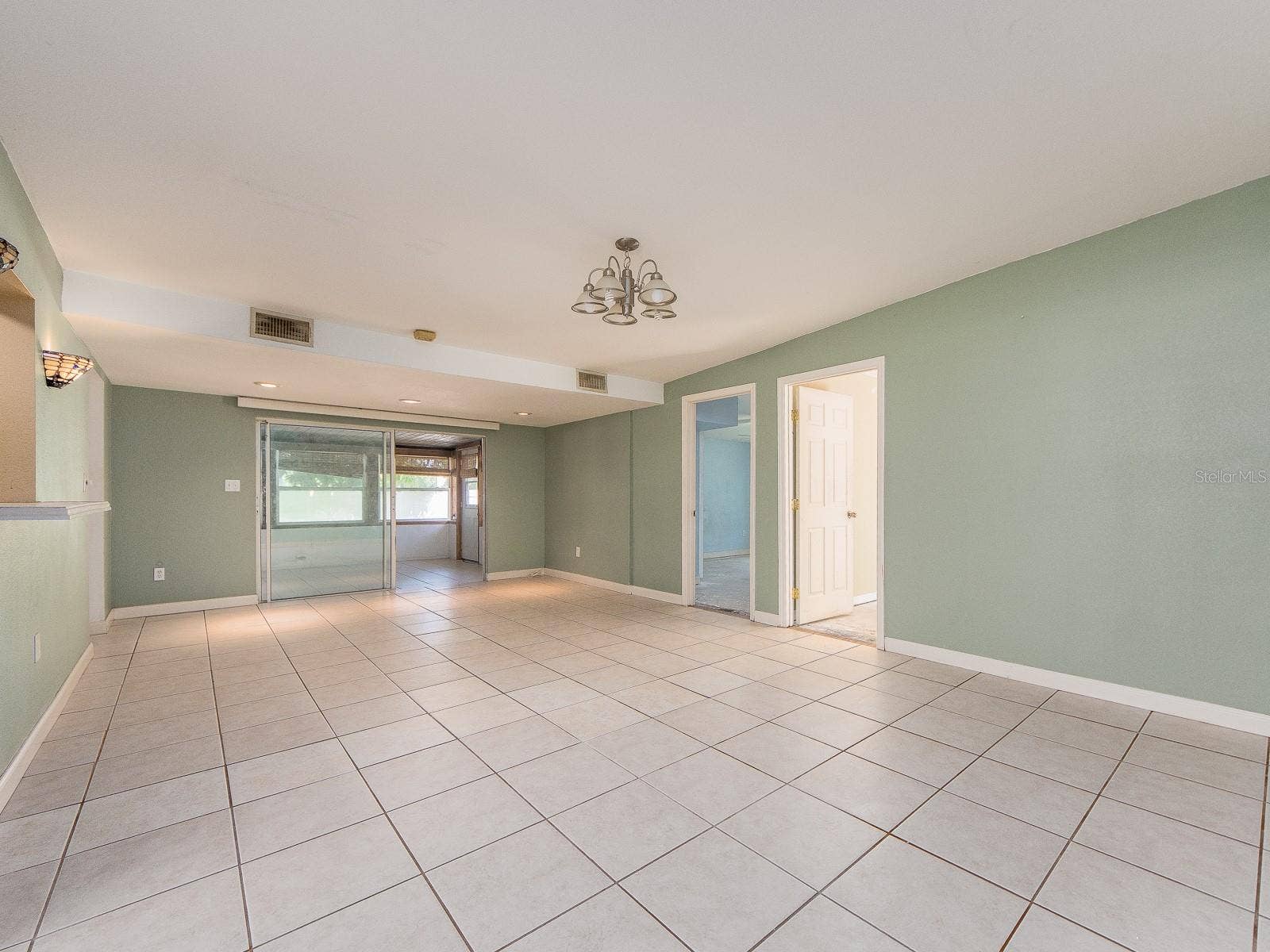 12663 INDIAN ROCKS ROAD, Largo, FL 33774 great room