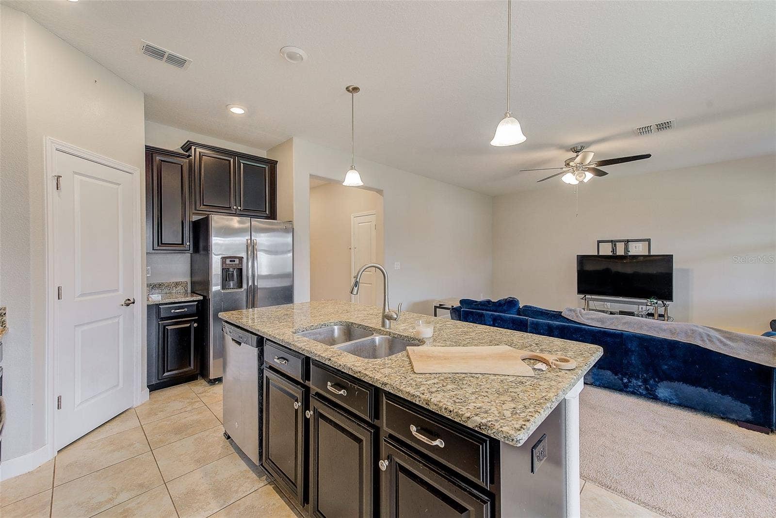 8121 SEQUESTER LOOP, Land O Lakes, FL 34637 8121 SEQUESTER LOOP, Land O Lakes, FL 34637