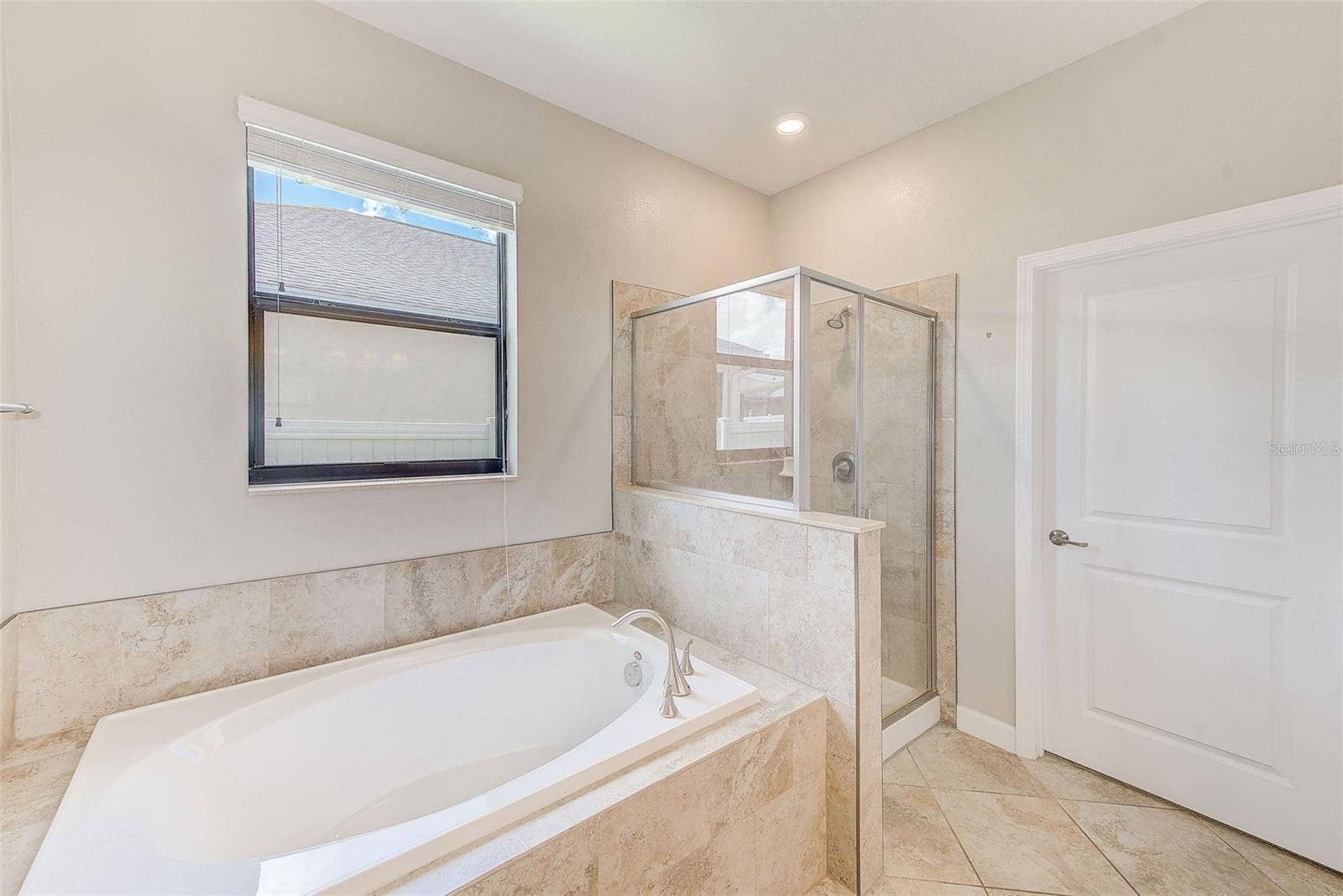 8121 SEQUESTER LOOP, Land O Lakes, FL 34637 8121 SEQUESTER LOOP, Land O Lakes, FL 34637