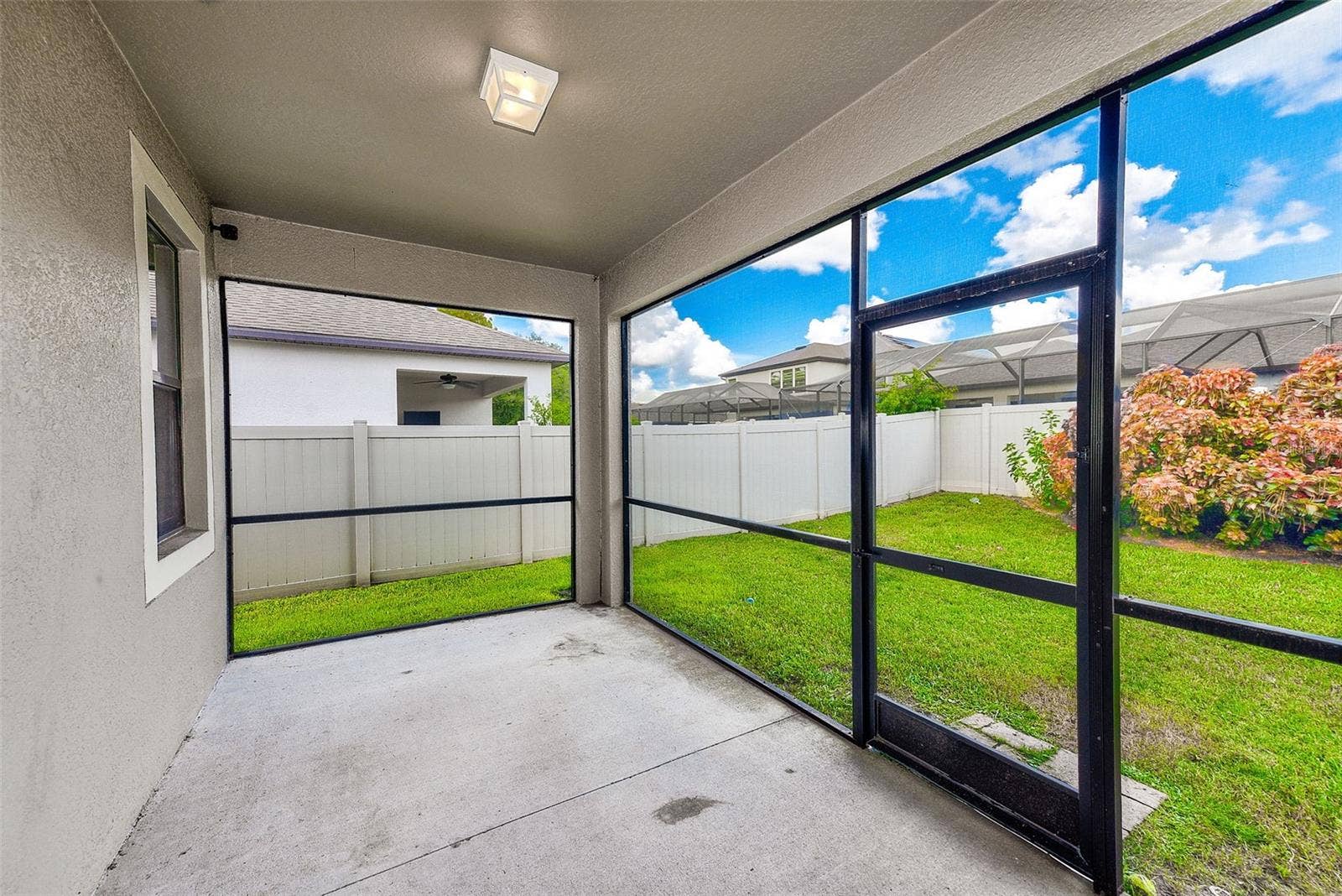 8121 SEQUESTER LOOP, Land O Lakes, FL 34637 8121 SEQUESTER LOOP, Land O Lakes, FL 34637