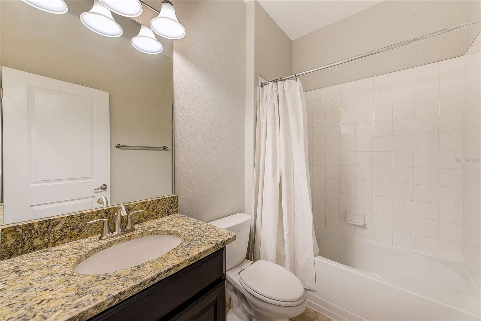 8121 SEQUESTER LOOP, Land O Lakes, FL 34637 8121 SEQUESTER LOOP, Land O Lakes, FL 34637