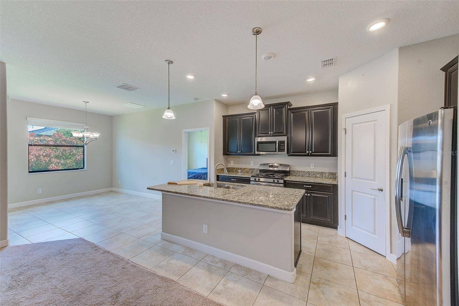 8121 SEQUESTER LOOP, Land O Lakes, FL 34637 8121 SEQUESTER LOOP, Land O Lakes, FL 34637