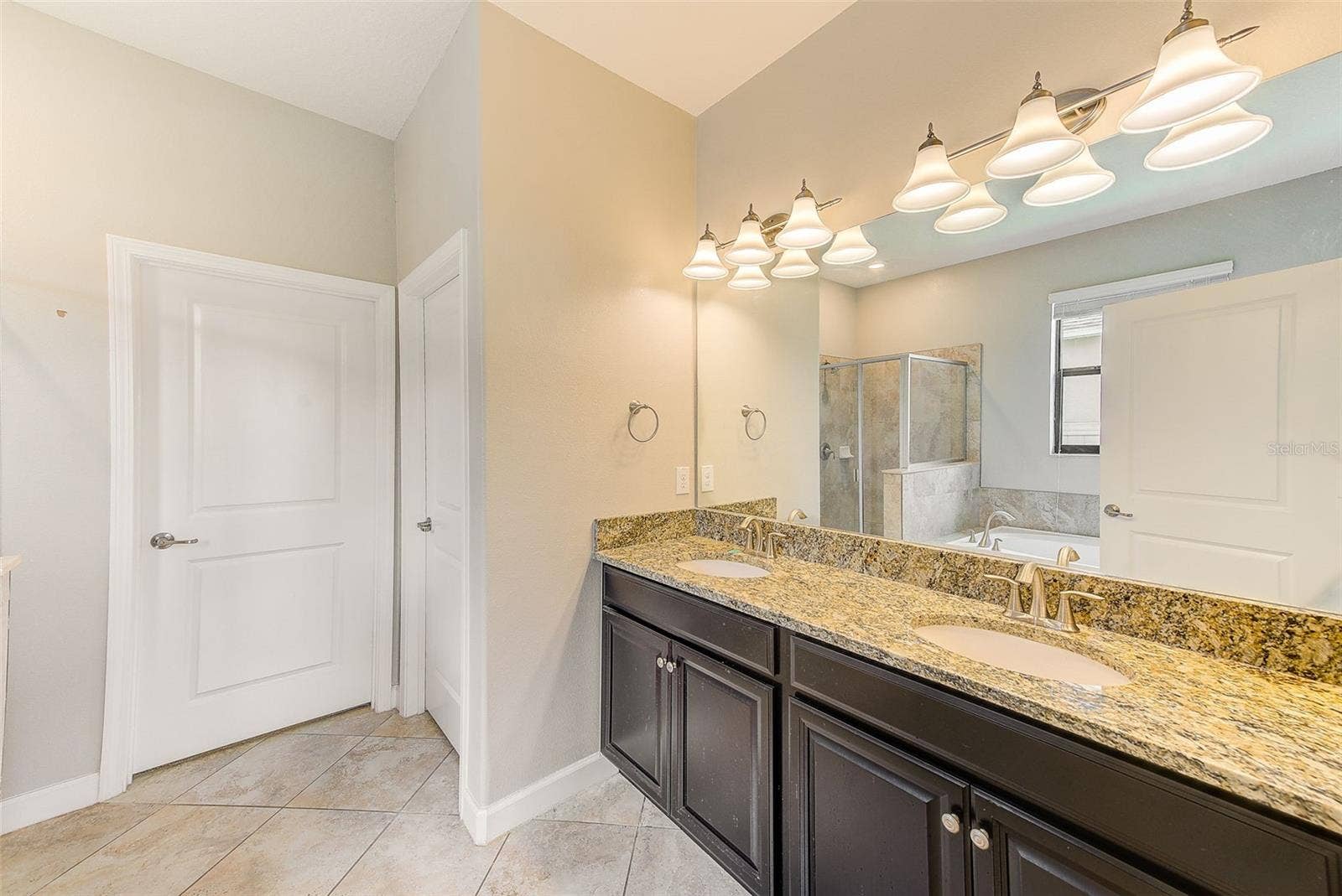 8121 SEQUESTER LOOP, Land O Lakes, FL 34637 8121 SEQUESTER LOOP, Land O Lakes, FL 34637
