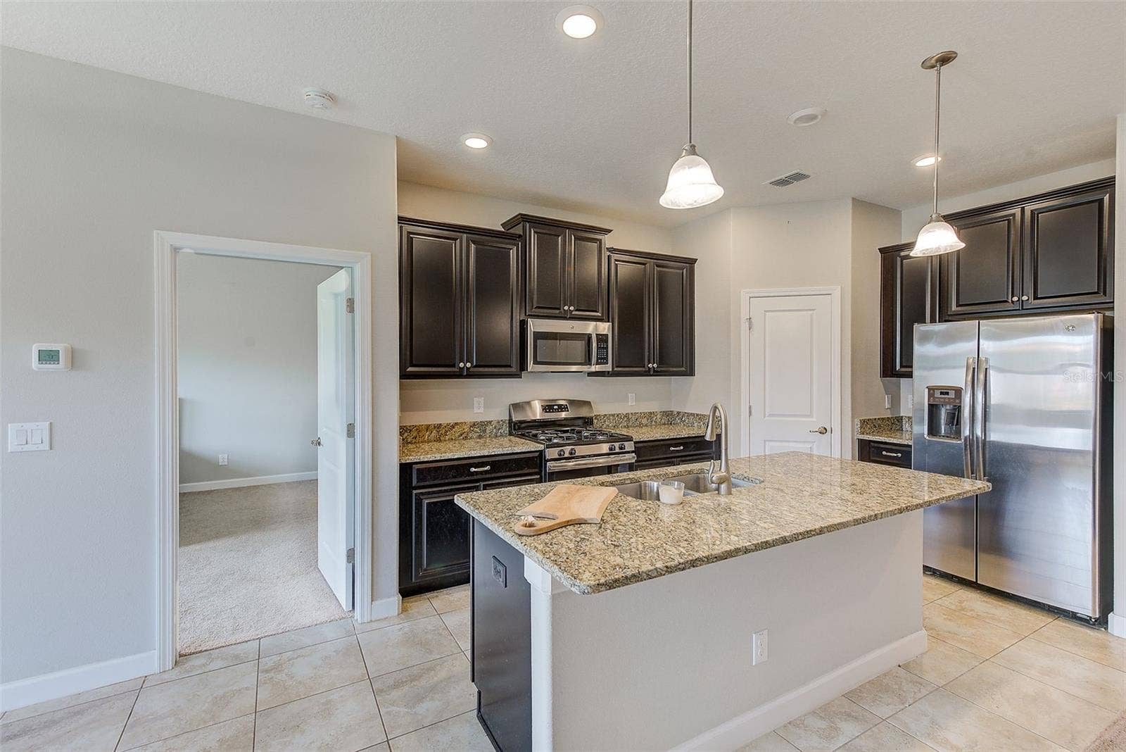 8121 SEQUESTER LOOP, Land O Lakes, FL 34637 8121 SEQUESTER LOOP, Land O Lakes, FL 34637