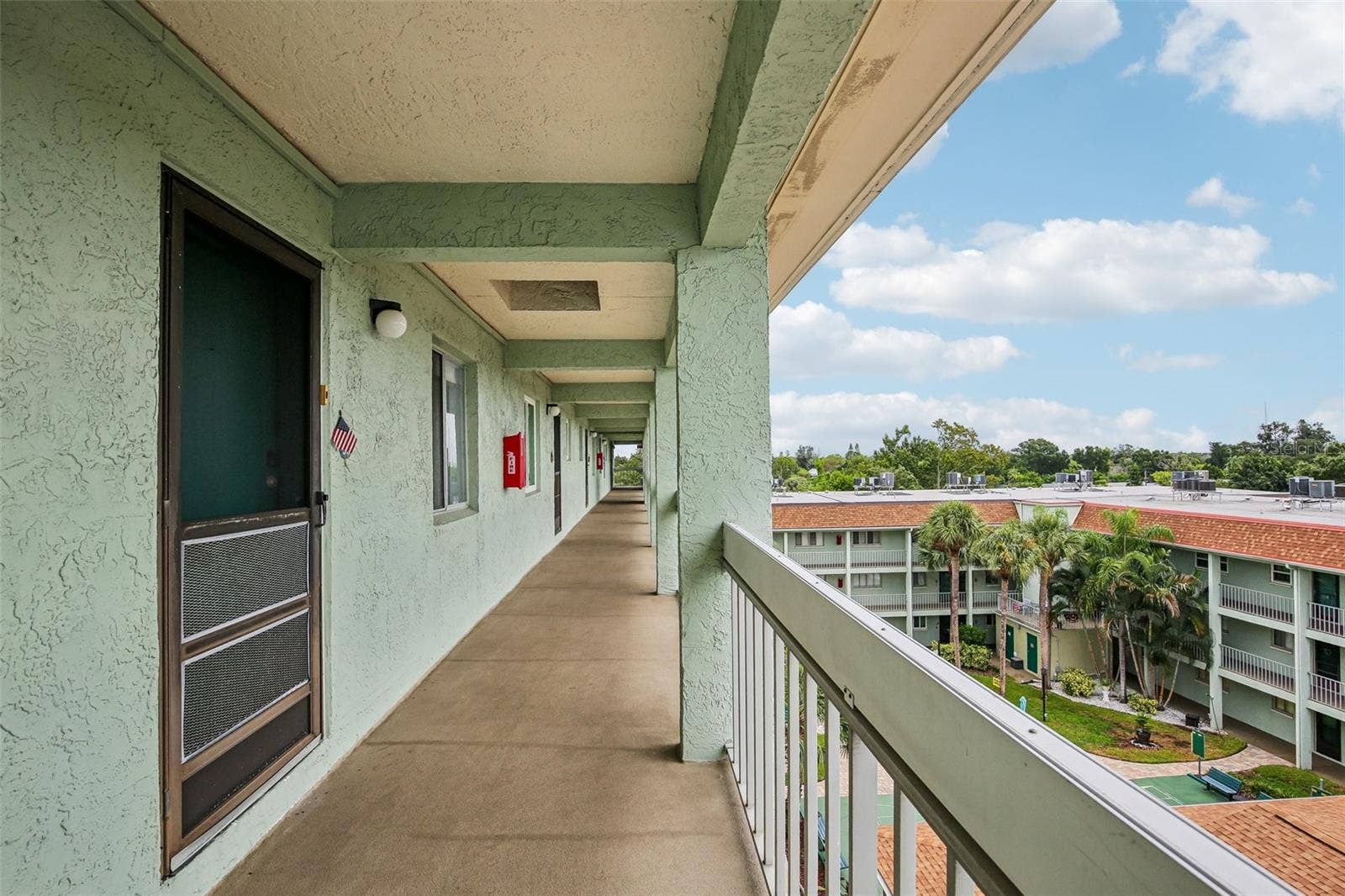 801 83RD AVENUE N, #511, St Petersburg, FL 33702 801 83RD AVENUE N, #511, St Petersburg, FL 33702