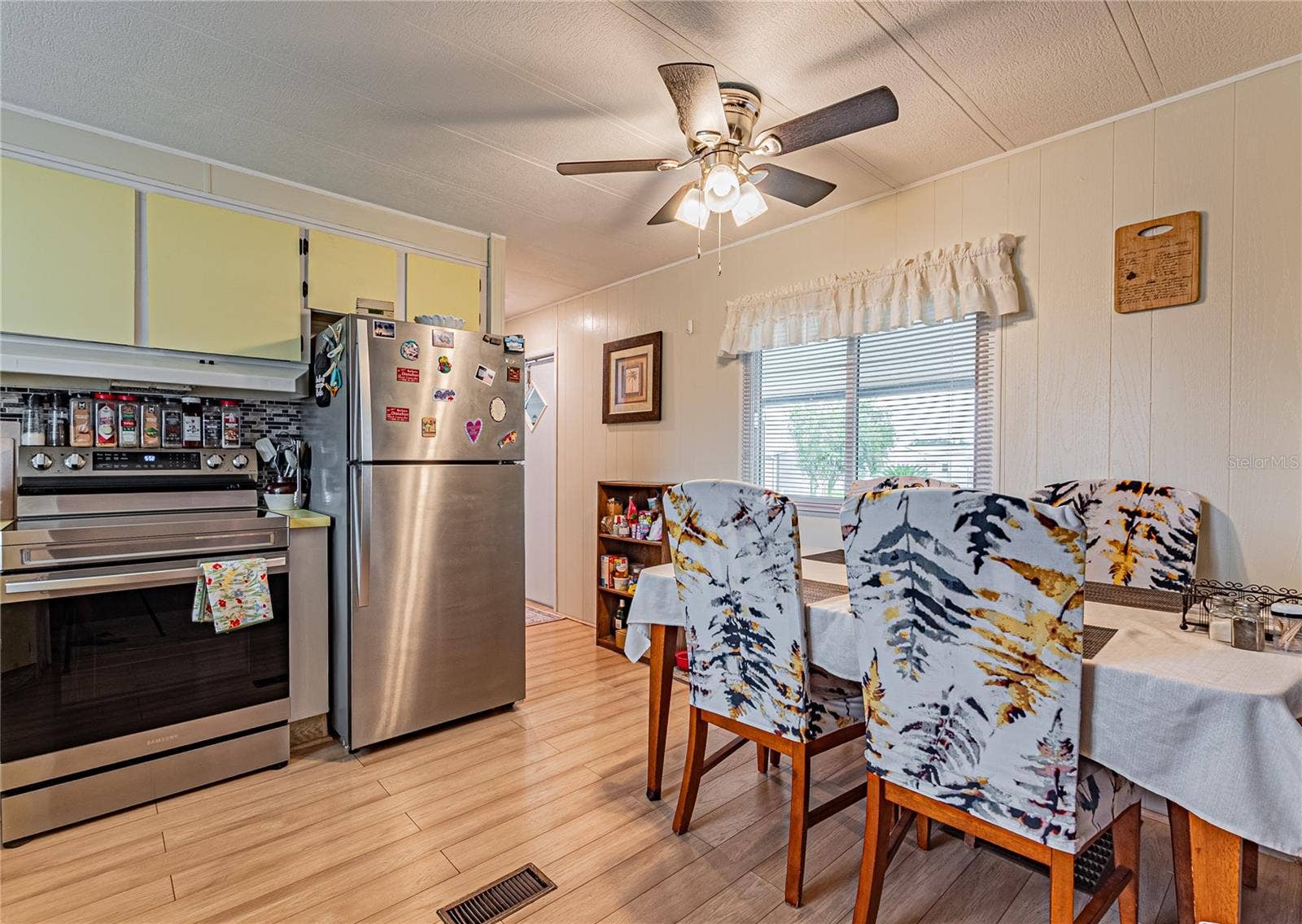 5402 MOHAWK STREET, Zephyrhills, FL 33542