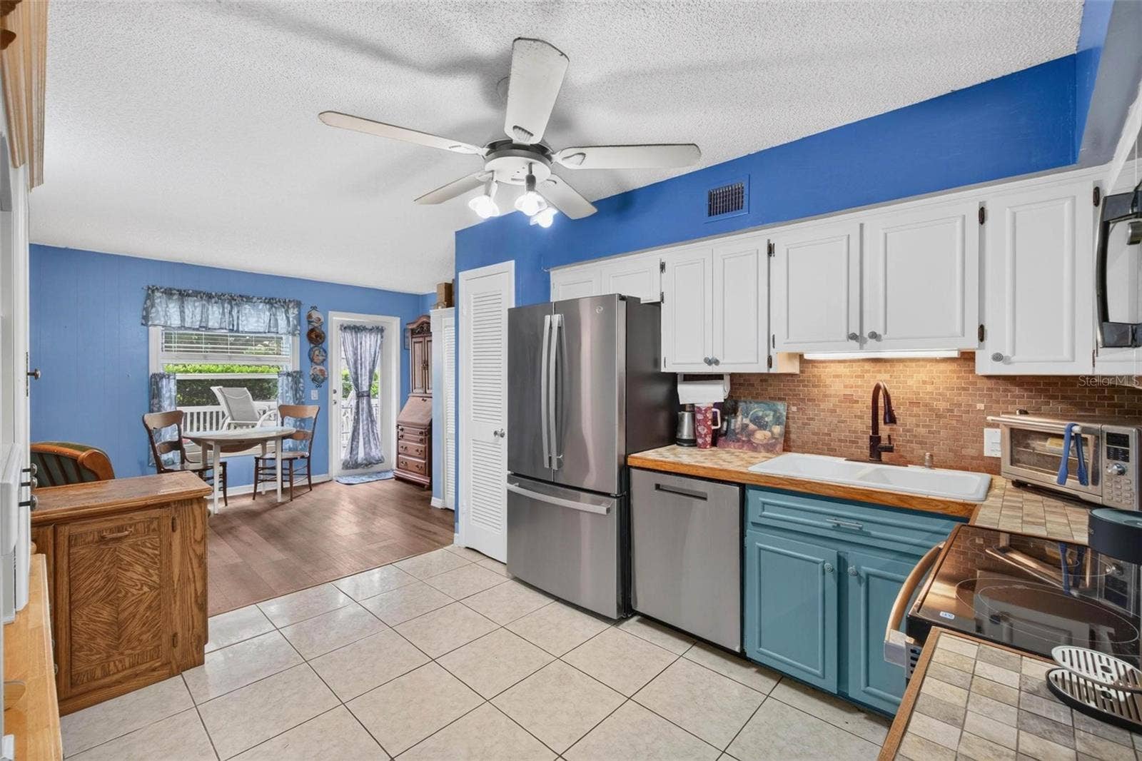 2287 PHILIPPINE DRIVE, #9, Clearwater, FL 33763 2287 PHILIPPINE DRIVE, #9, Clearwater, FL 33763