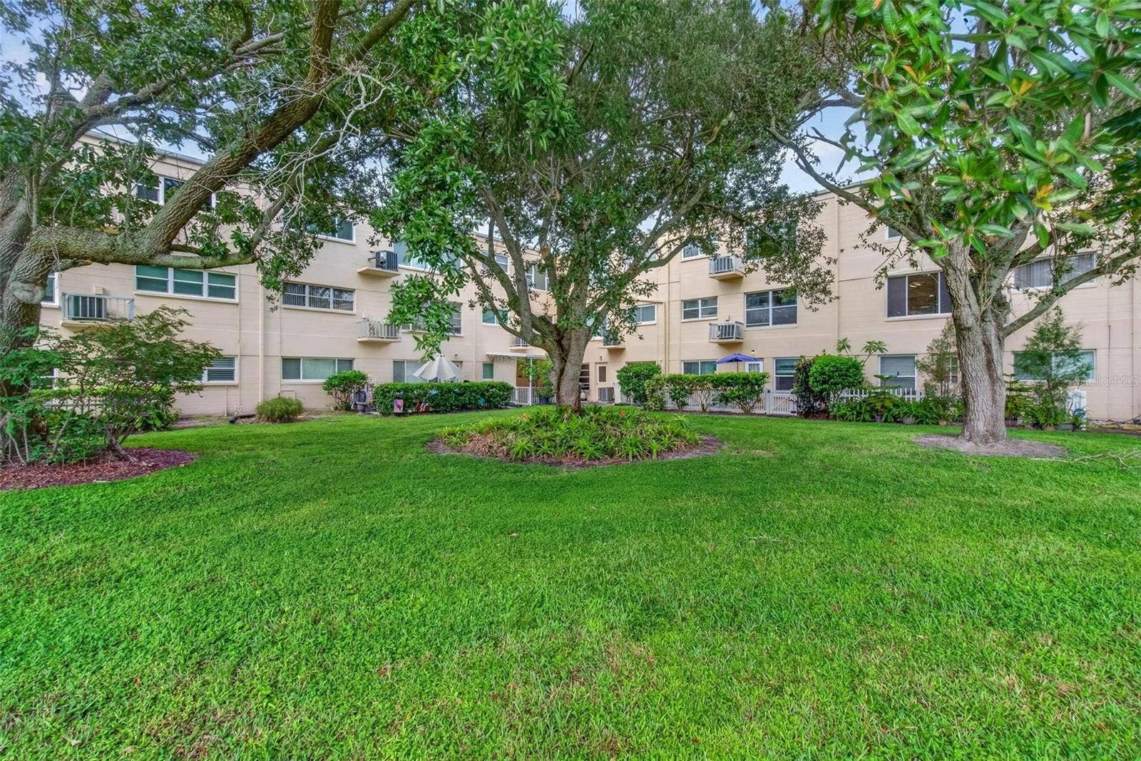 2287 PHILIPPINE DRIVE, #9, Clearwater, FL 33763 2287 PHILIPPINE DRIVE, #9, Clearwater, FL 33763