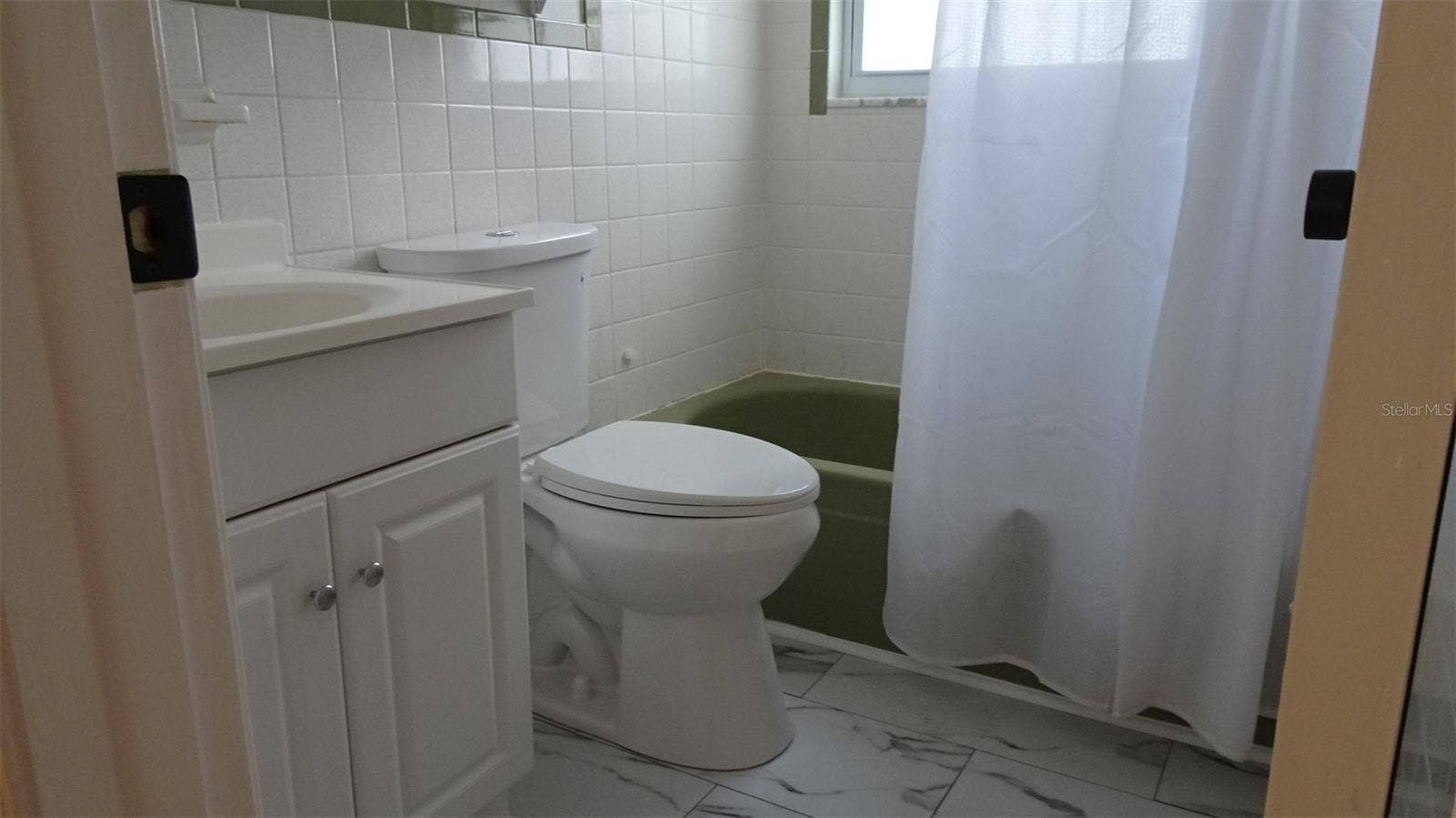 7809 38TH TERRACE N, St Petersburg, FL 33709 Vanity and toilet recent updates