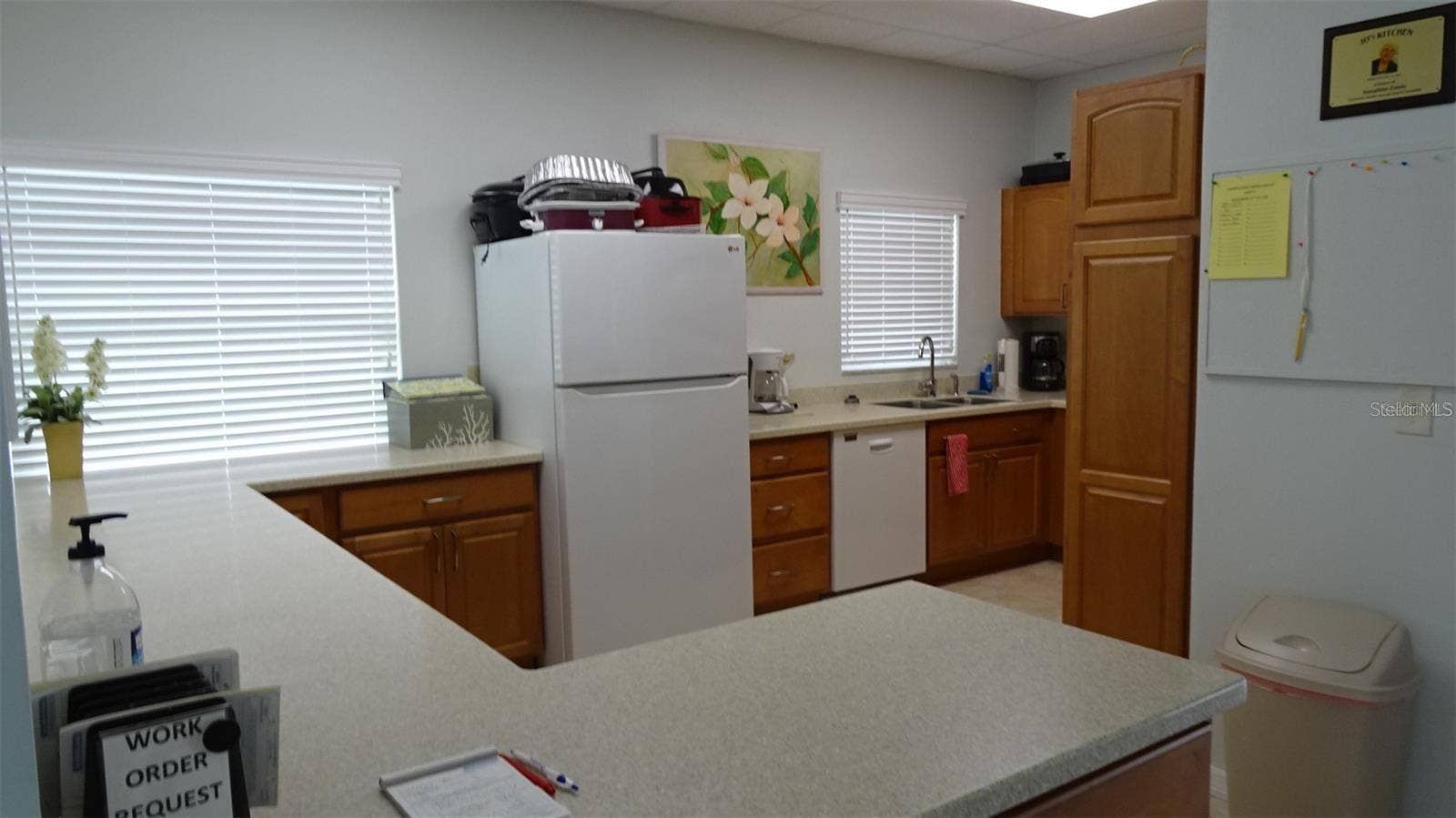 7809 38TH TERRACE N, St Petersburg, FL 33709 Clubhouse kitchen