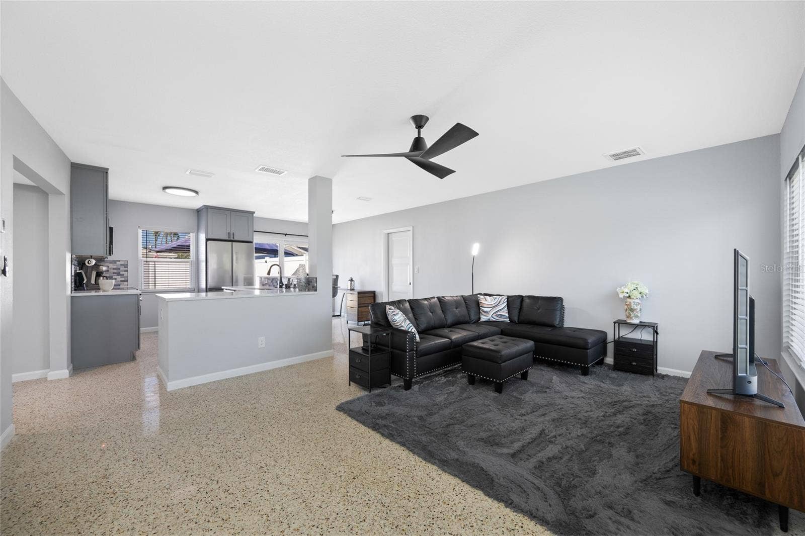 2805 46TH STREET S, Gulfport, FL 33711 2805 46TH STREET S, Gulfport, FL 33711
