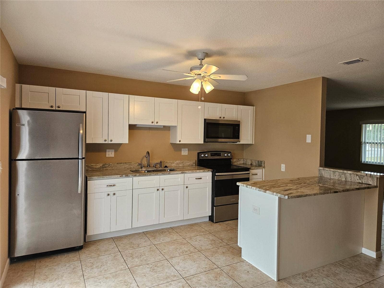 701 W BROCKTON PLACE, Sun City Center, FL 33573 701 W BROCKTON PLACE, Sun City Center, FL 33573