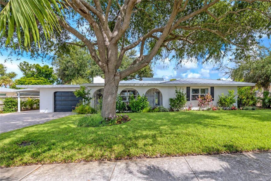 Property photo for 324 BEACH ROAD, Venice, FL