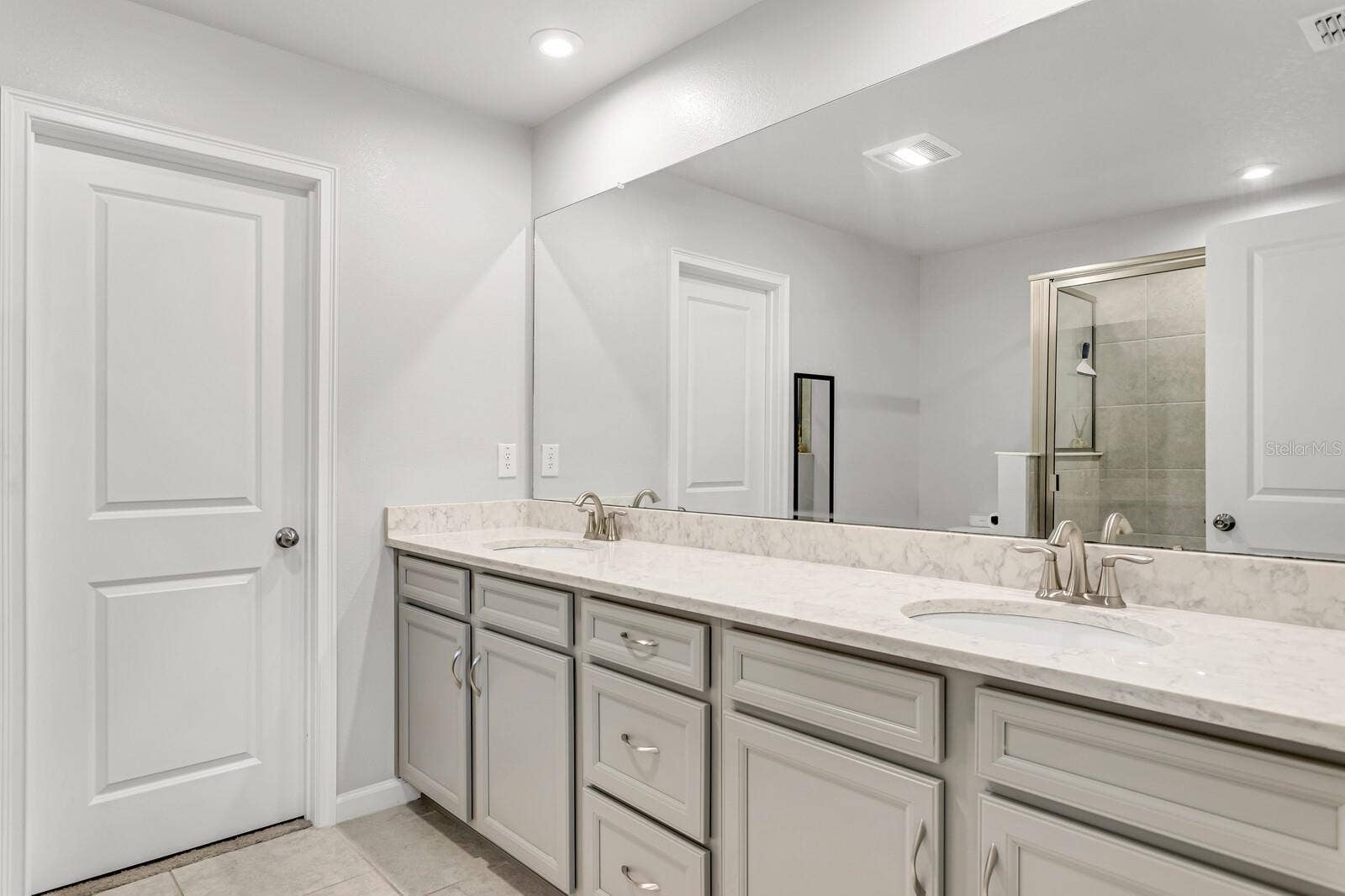 8355 WILDFLOWER GLEN AVENUE, Odessa, FL 33556